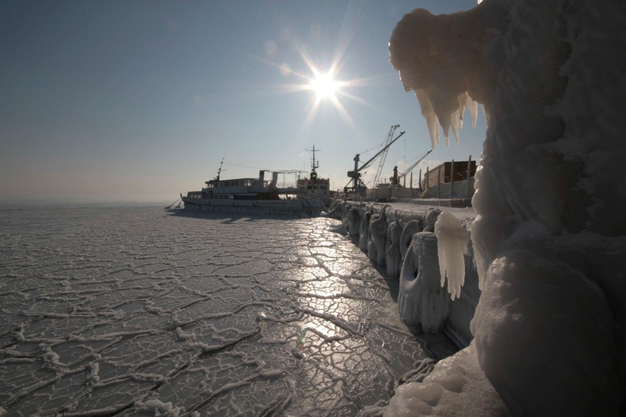 Ship with Georgian sailors on board stuck in Azov Sea