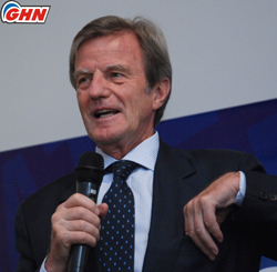 Kouchner opened meeting in Europe House