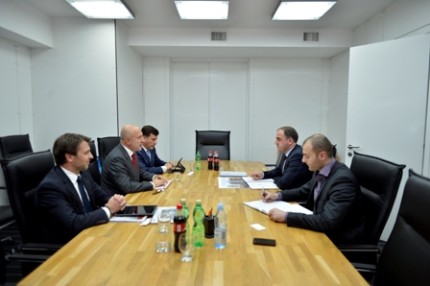 Davit Narmania met the representatives of Turkish company “Anadolu Isuzu Group” 