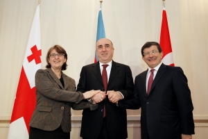 Georgian, Azerbaijani and Turkish Foreign Ministers met in Ganja