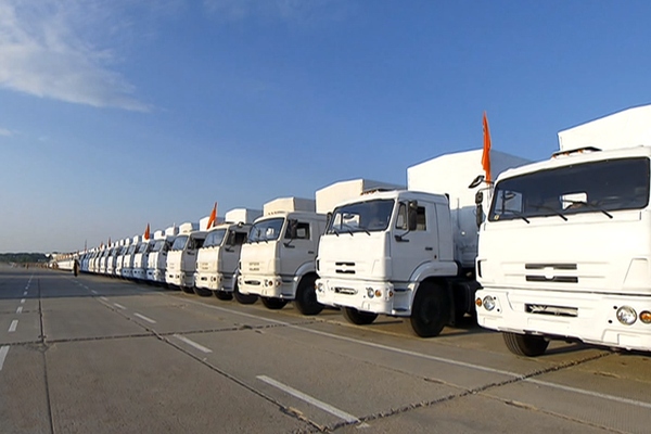 Russia suddenly changes route of `humanitarian aid convoy` to Ukraine