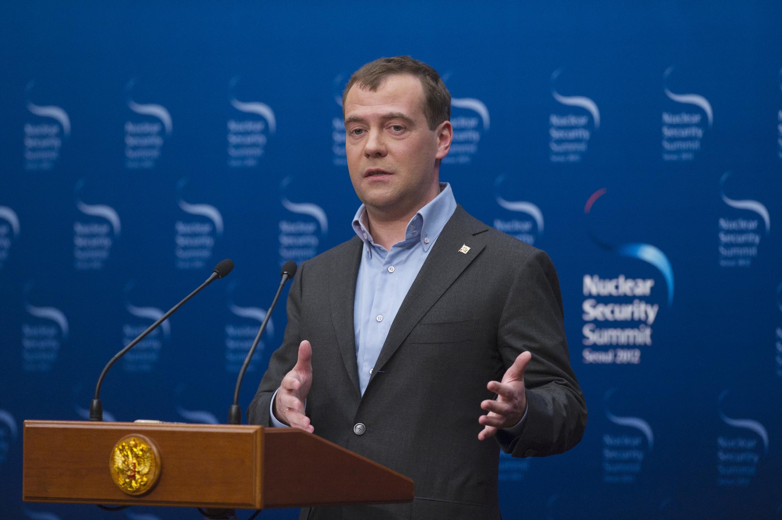 Medvedev to Romney: It`s 2012, not the 1970s