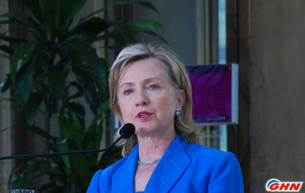 Clinton to attand APEC summit