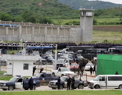 Mass escape from Mexico prison