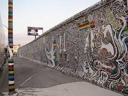 Germans want to restore Berlin wall