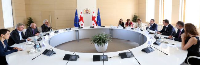 Prime Minister meets with director of Frankfurt Book Fair