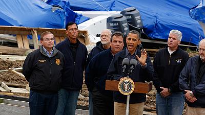 Sandy hands surge to Obama as Republicans praise president