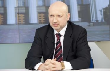 Turchynov urges world to stop Russian threat