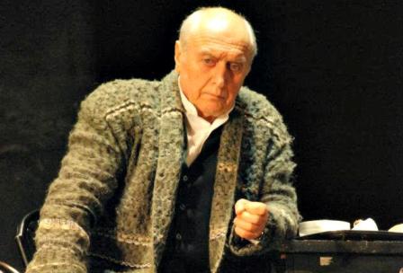 Legendary actor dies at 81