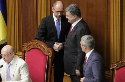 Poroshenko and Yatsenuk begin formation of majority