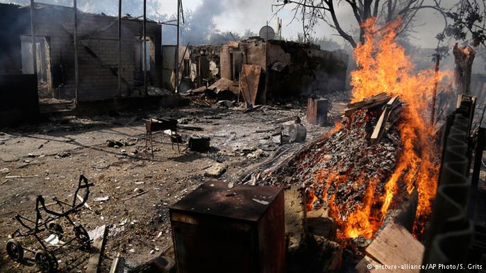 Deadly fighting resumes in eastern Ukraine as ceasefire undermined