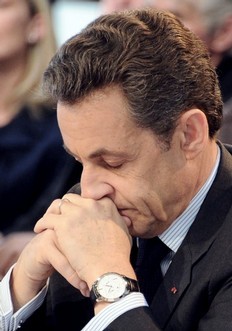 British experts say Sarkozy initiated war in Libya to increase own rating