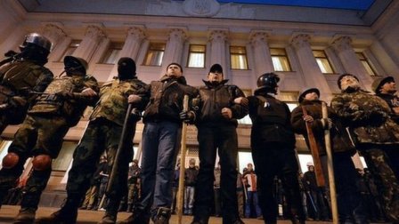 Ukrainian interim President is due to form a unity government
