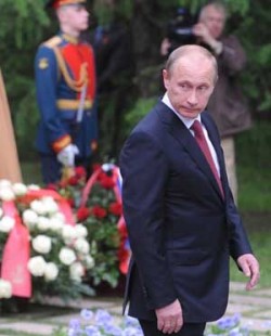 Putin opened a memorial in Moscow and talked with Burjanadze