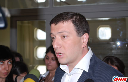 Mayor not allowed to attend government session